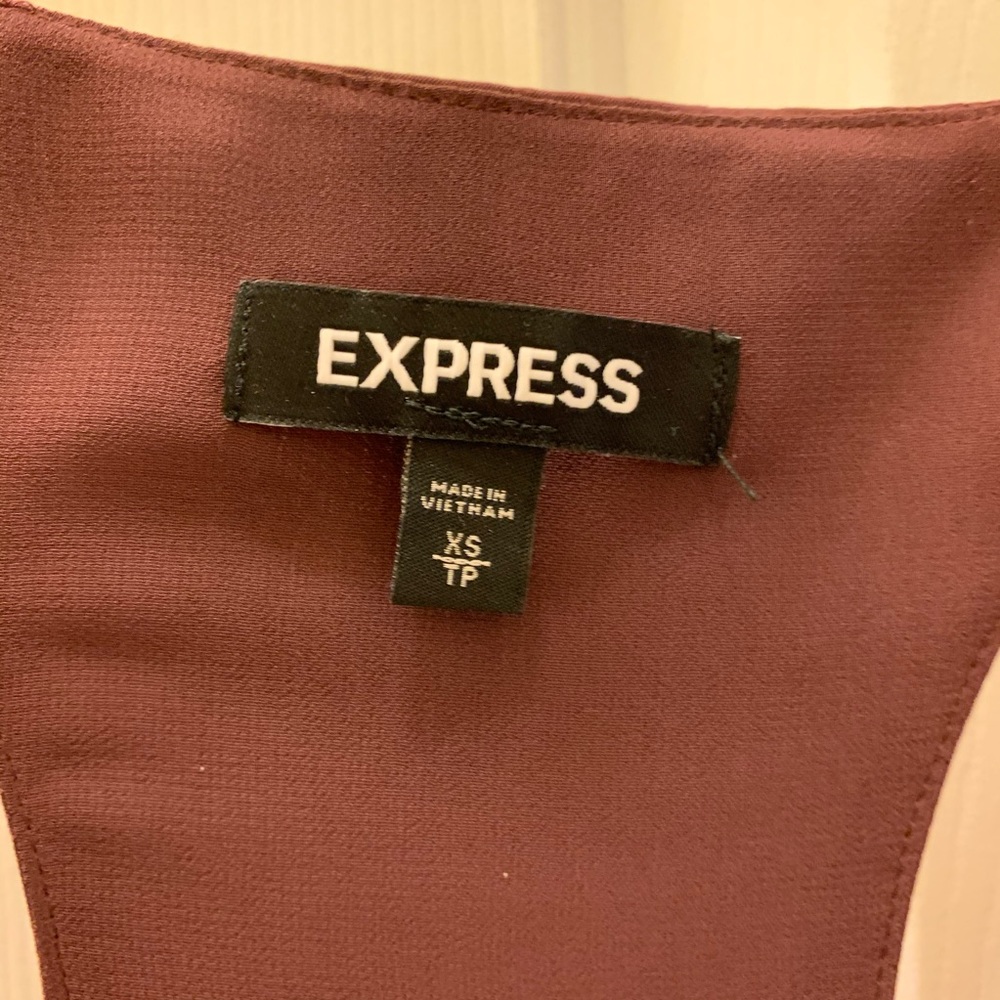 Express Tank Top - Picture 3 of 3